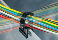 Cable tie with fixing element EdgeClip twistable