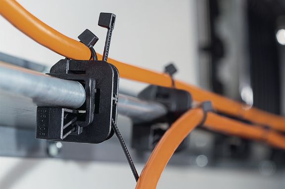 Heavy duty clip