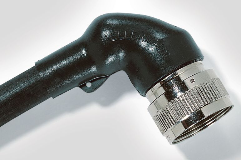 Right-Angle boot with rib
