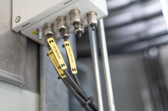 Flexible and yet robust: TIPTAG PU cable tags.