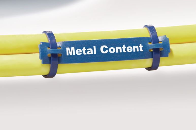 Metal dectectable identification tags for cable bundles