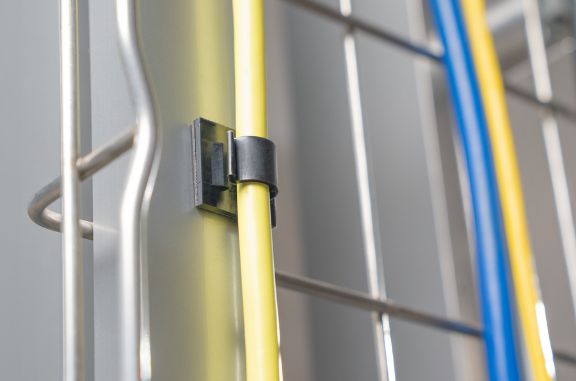 Magnetic cable clips