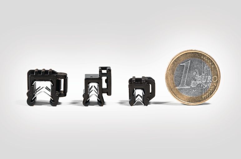 cable clip for edges (EdgeClip Mini) is 30% smaller than other cable tie mounts